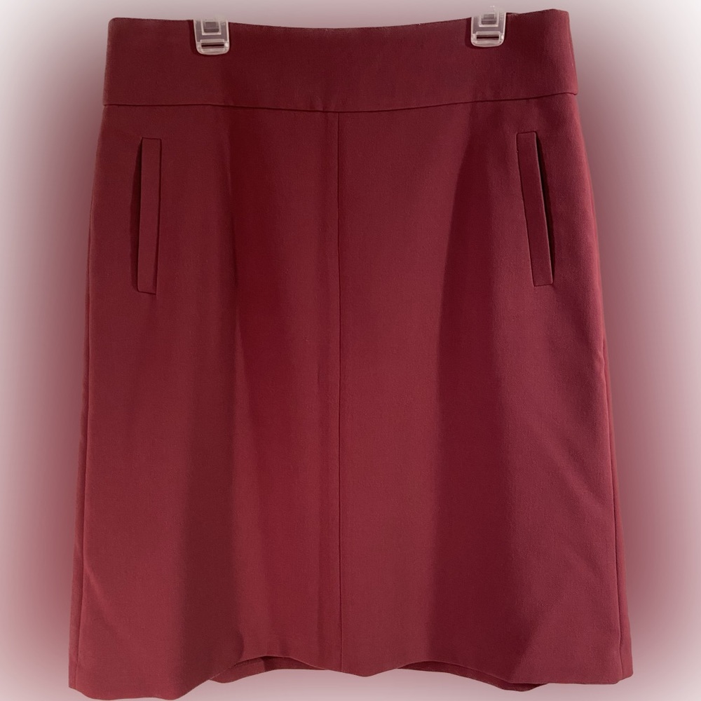 Banana Republic Pencil Skirt (With Pockets!)  Burgundy Fall 2012 Size 4